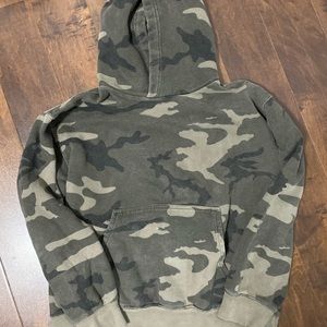 Aritzia TNA Perfect Sweater in Camo